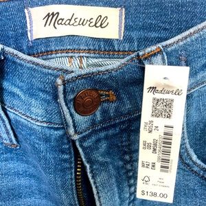 Madewell• Stovepipe high-rise (size 24) ditmas wash